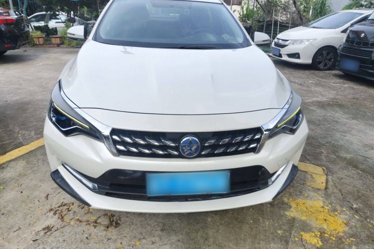 Used Venucia D60 2020 1.6L XL CVT Enjoyment Edition Front