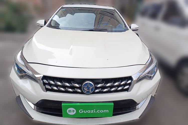 Used Venucia D60 2020 1.6L XL CVT Enjoyment Edition Front
