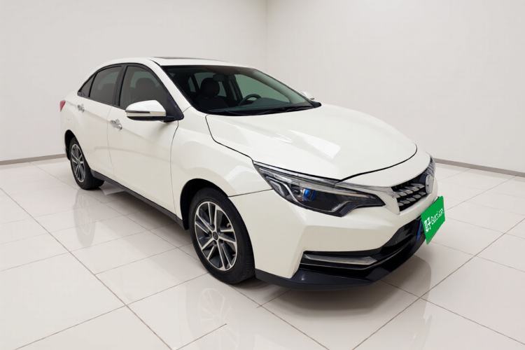 Used Venucia D60 2020 1.6L XL CVT Enjoyment Edition Front Right 45 Deg