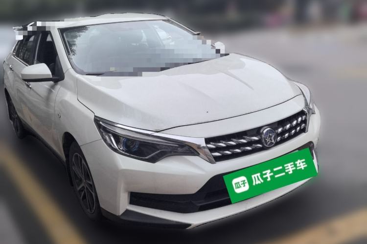 Used Venucia D60 2020 1.6L XE CVT Enjoyment Edition Front Right 45 Deg