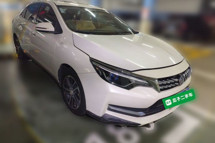 Used Venucia D60 2020 1.6L XL CVT Enjoyment Edition Front Right 45 Deg