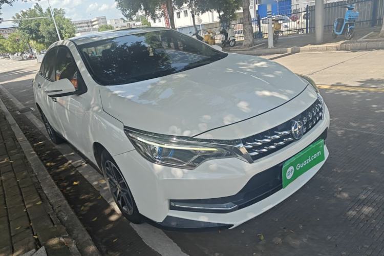 Used Venucia D60 2020 1.6L XL CVT Enjoyment Edition Front Right 45 Deg