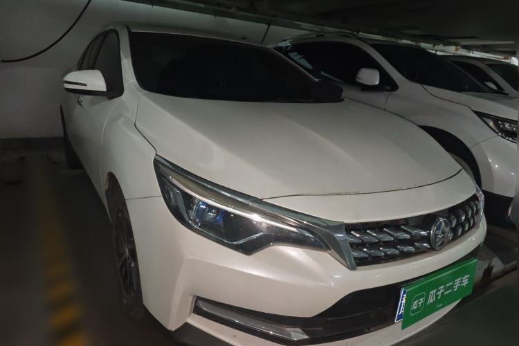 Used Venucia D60 2020 1.6L XL CVT Enjoyment Edition Front Right 45 Deg