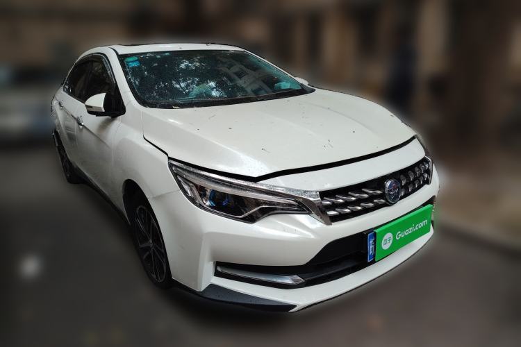 Used Venucia D60 2020 1.6L XL CVT Enjoyment Edition Front Right 45 Deg