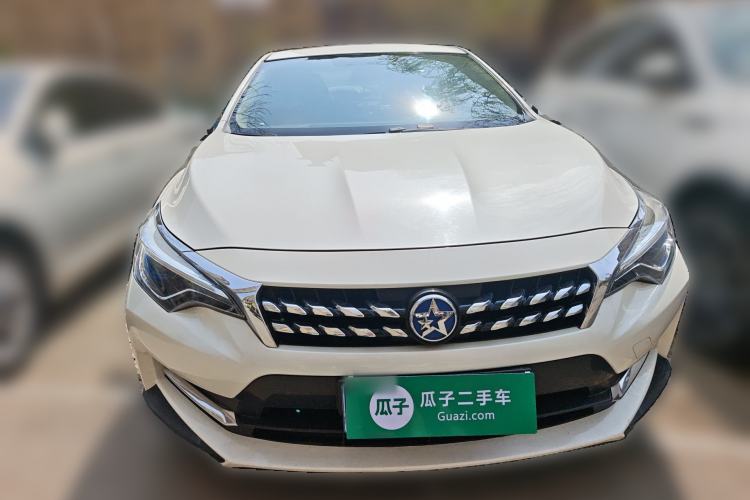 Used Venucia D60 2020 1.6L XL CVT Enjoyment Edition Front