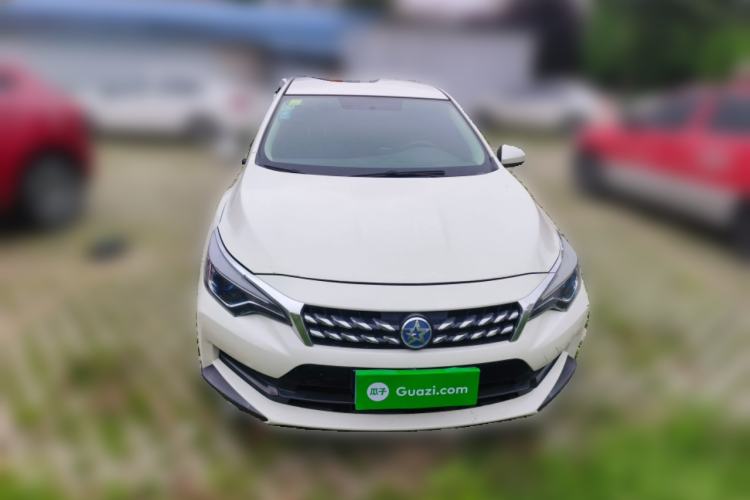 Used Venucia D60 2020 1.6L XE CVT Enjoyment Edition Front