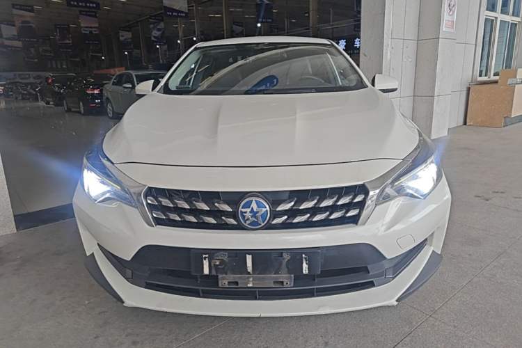 Used Venucia D60 2020 1.6L XE CVT Enjoyment Edition Front