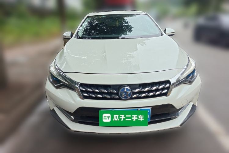 Used Venucia D60 2020 1.6L XL CVT Enjoyment Edition Front