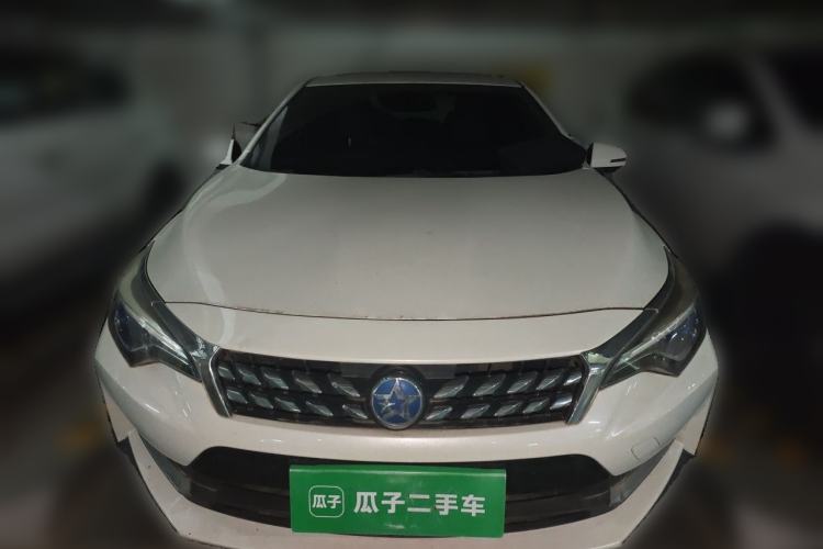 Used Venucia D60 2020 1.6L XL CVT Enjoyment Edition Front