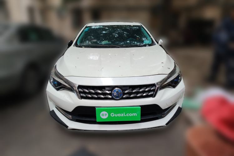 Used Venucia D60 2020 1.6L XL CVT Enjoyment Edition Front