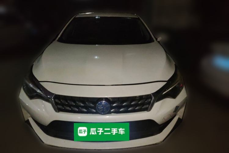Used Venucia D60 2020 1.6L XE CVT Enjoyment Edition Front