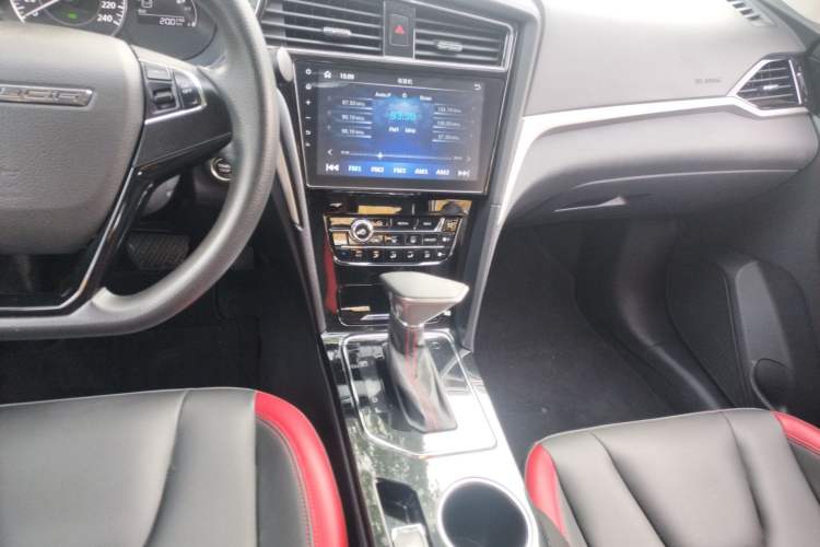 Used Venucia D60 2020 1.6L XL CVT Enjoyment Edition Gear Lever