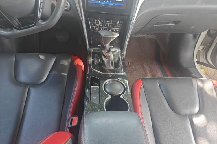 Used Venucia D60 2020 1.6L XL CVT Enjoyment Edition Gear Lever