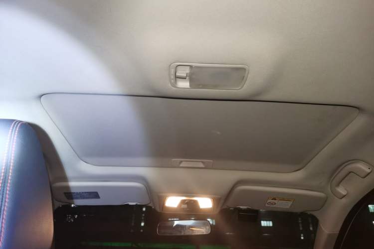 Used Venucia D60 2020 1.6L XL CVT Enjoyment Edition Headliner