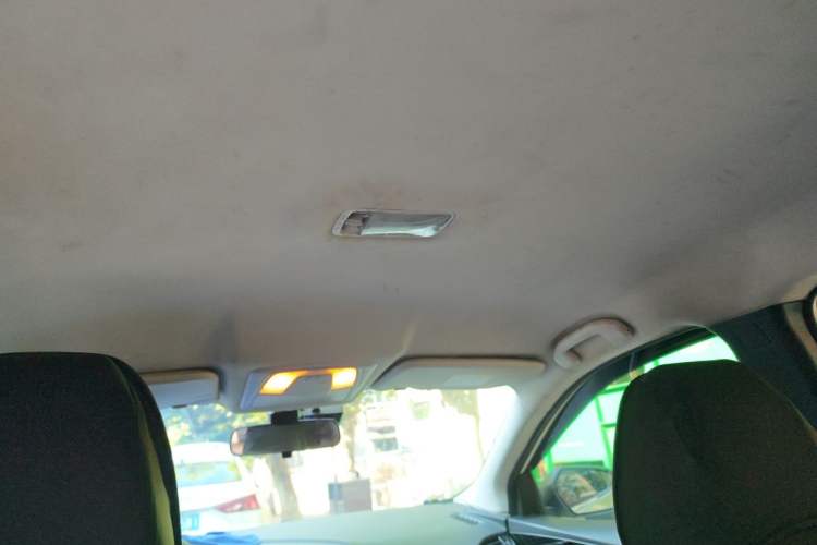 Used Venucia D60 2020 1.6L Entry Manual Comfort Edition Headliner