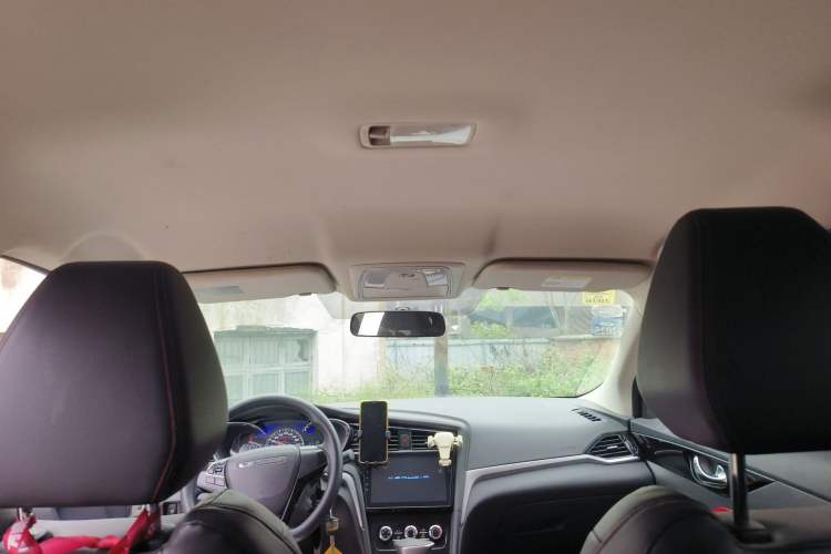 Used Venucia D60 2020 1.6L XE CVT Enjoyment Edition Headliner