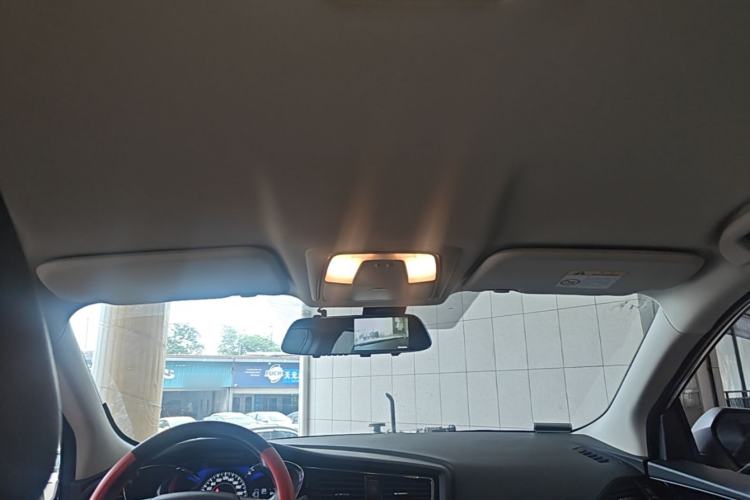 Used Venucia D60 2020 1.6L XE CVT Enjoyment Edition Headliner