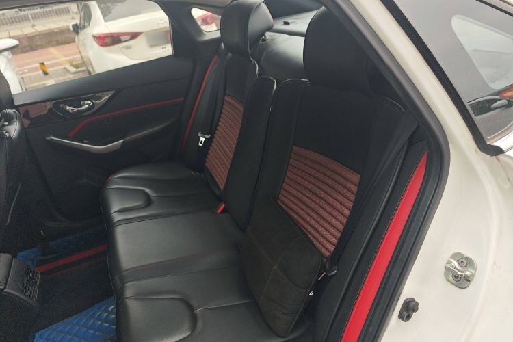 Used Venucia D60 2020 1.6L XE CVT Enjoyment Edition Interior 1