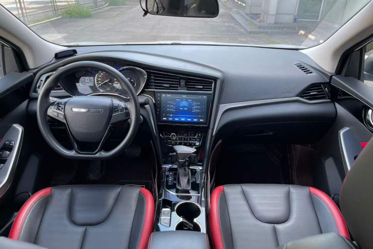 Used Venucia D60 2020 1.6L XL CVT Enjoyment Edition Interior 1