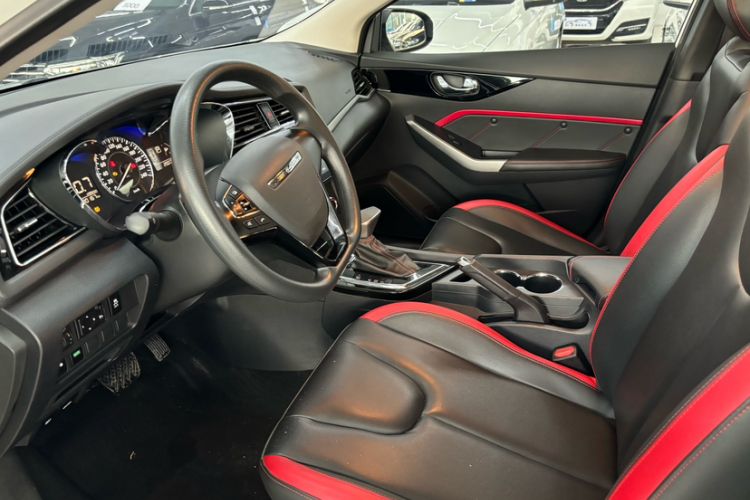 Used Venucia D60 2020 1.6L XE CVT Enjoyment Edition Interior 2