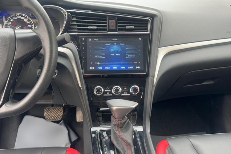 Used Venucia D60 2020 1.6L XE CVT Enjoyment Edition Interior 2