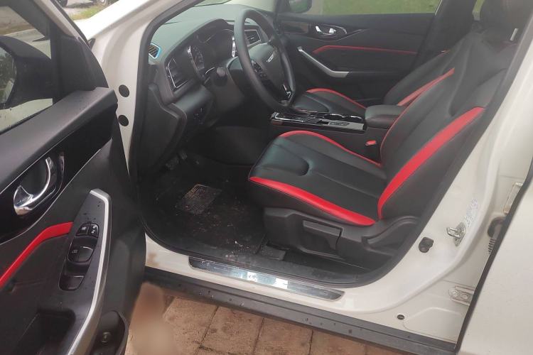 Used Venucia D60 2020 1.6L XL CVT Enjoyment Edition Interior 2