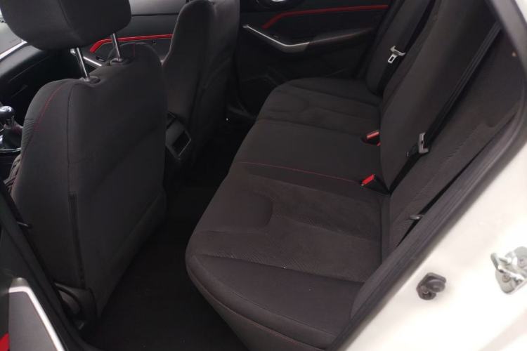 Used Venucia D60 2020 1.6L Entry Manual Comfort Edition Interior 3