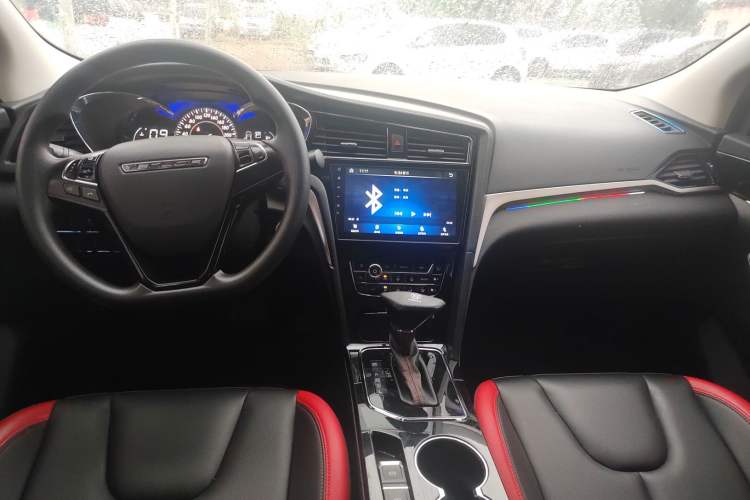 Used Venucia D60 2020 1.6L XL CVT Enjoyment Edition Interior 3