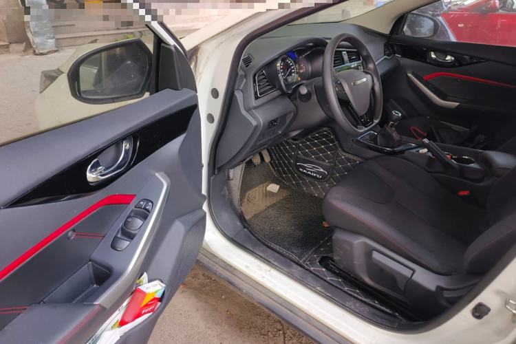 Used Venucia D60 2020 1.6L Entry Manual Comfort Edition Interior 3