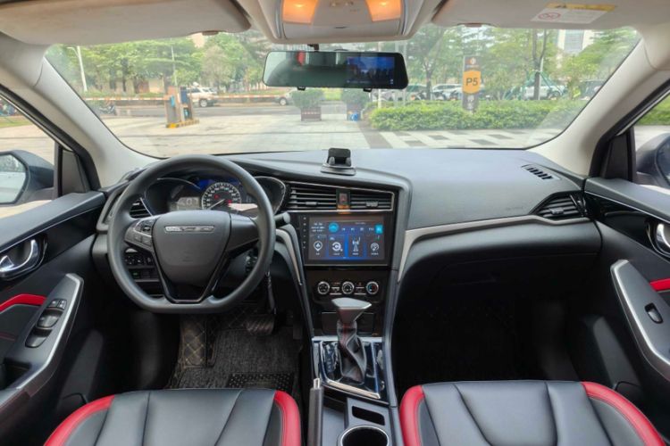 Used Venucia D60 2020 1.6L XE CVT Enjoyment Edition Interior 3