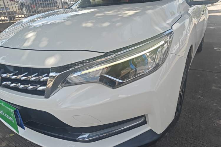 Used Venucia D60 2020 1.6L XL CVT Enjoyment Edition Left Front Headlight