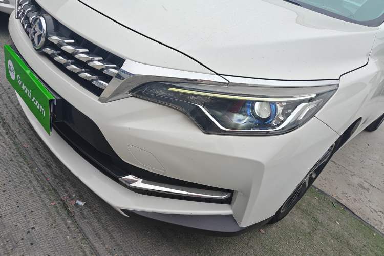 Used Venucia D60 2020 1.6L XL CVT Enjoyment Edition Left Front Headlight