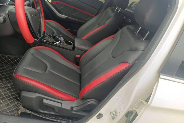 Used Venucia D60 2020 1.6L XL CVT Enjoyment Edition Left Front Seat