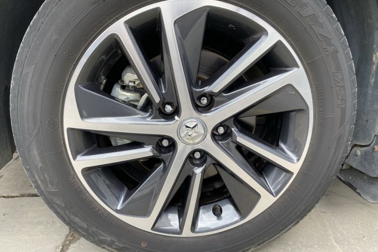 Used Venucia D60 2020 1.6L XL CVT Enjoyment Edition Left Front Wheel Hub