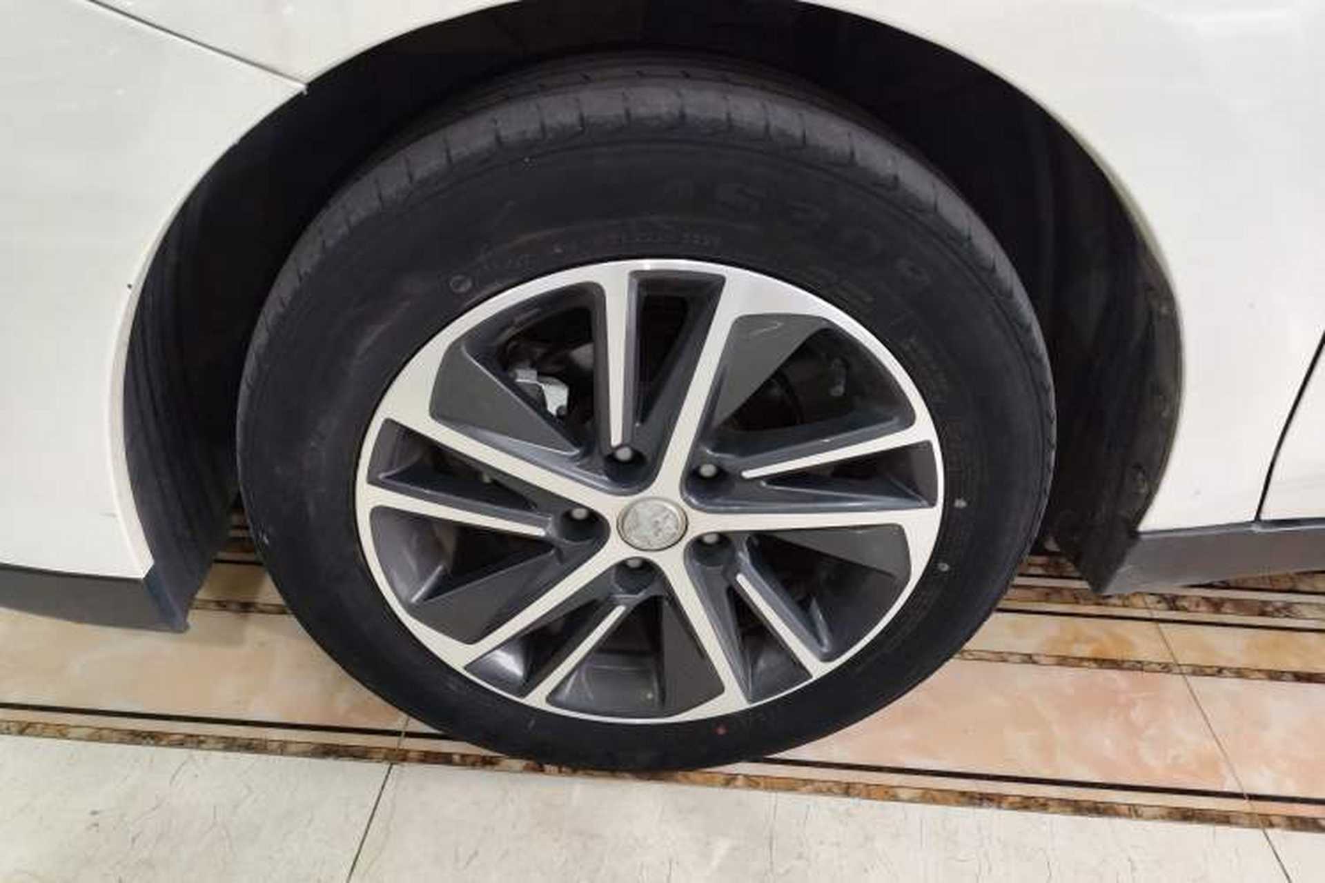 Used Venucia D60 2020 1.6L XE CVT Enjoyment Edition Left Front Wheel Hub