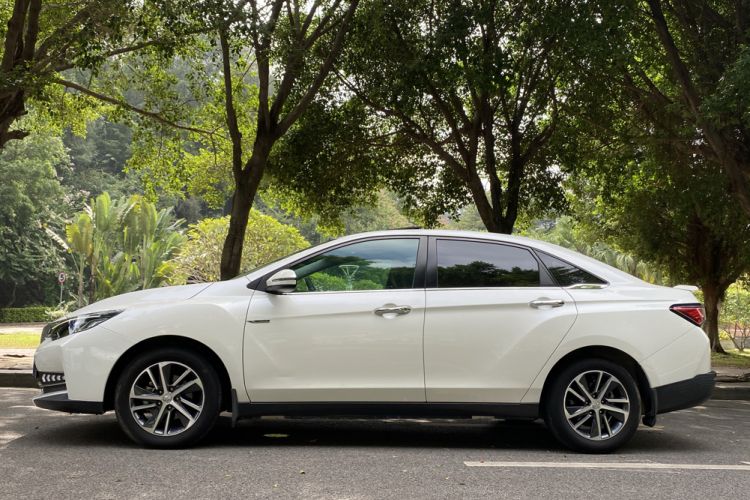 Used Venucia D60 2020 1.6L XL CVT Enjoyment Edition Left Side