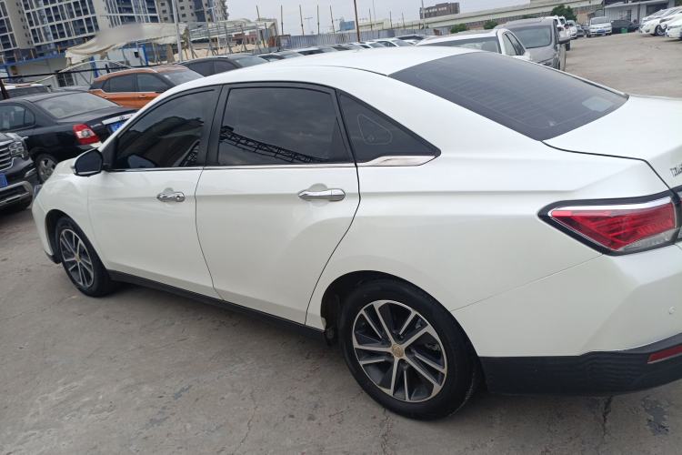 Used Venucia D60 2020 1.6L XL CVT Enjoyment Edition Left Side