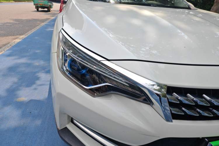 Used Venucia D60 2020 1.6L XL CVT Enjoyment Edition Right Front Headlight