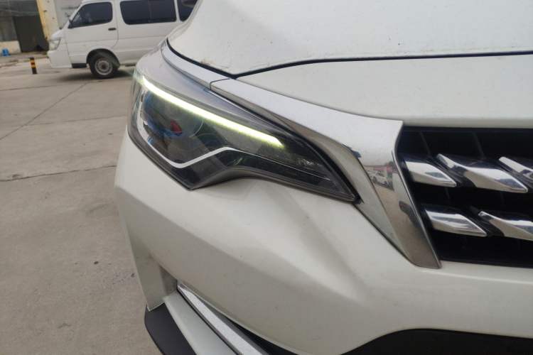 Used Venucia D60 2020 1.6L XL CVT Enjoyment Edition Right Front Headlight
