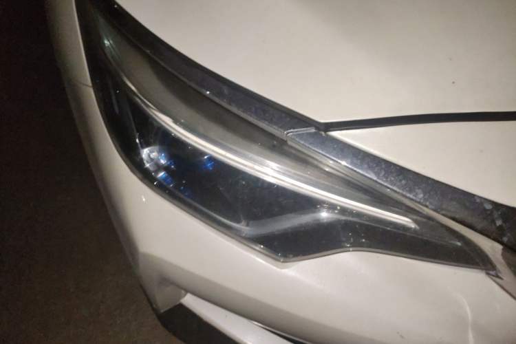 Used Venucia D60 2020 1.6L XE CVT Enjoyment Edition Right Front Headlight