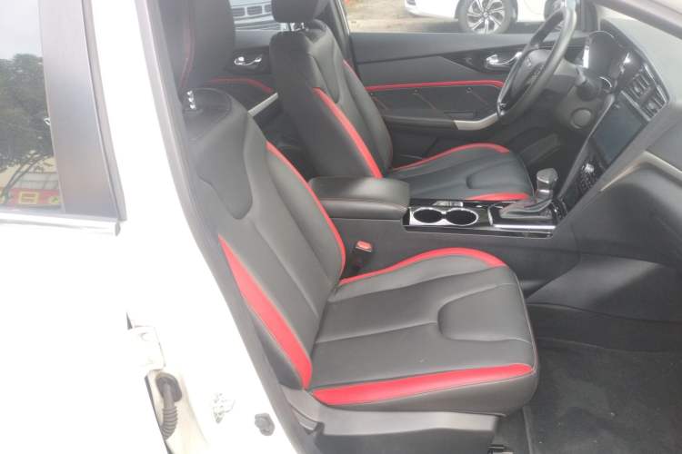 Used Venucia D60 2020 1.6L XL CVT Enjoyment Edition Right Front Seat