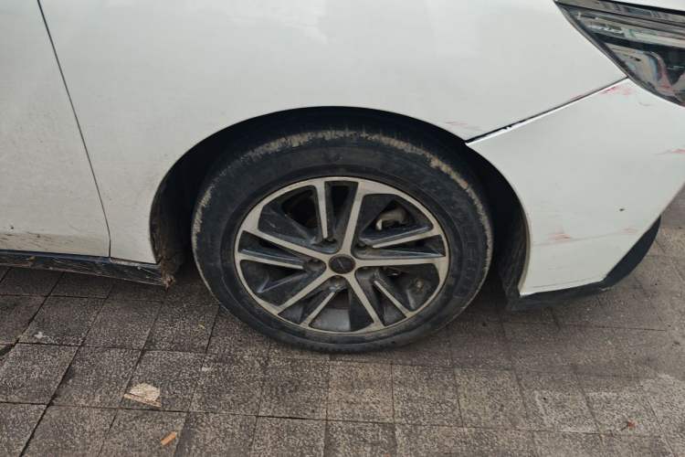 Used Venucia D60 2020 1.6L XL CVT Enjoyment Edition Right Front Wheel Hub