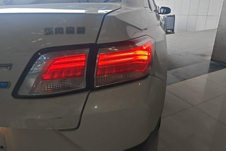 Used Venucia D60 2020 1.6L XE CVT Enjoyment Edition Right Rear Taillight