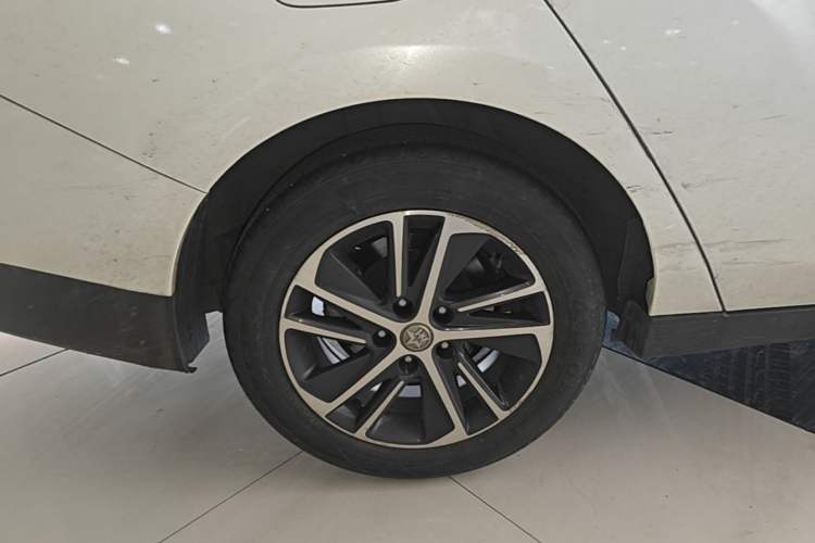 Used Venucia D60 2020 1.6L XE CVT Enjoyment Edition Right Rear Wheel Hub