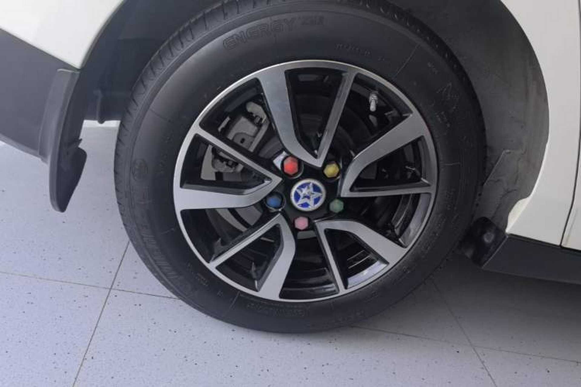 Used Venucia D60 2020 1.6L Entry Manual Comfort Edition Right Rear Wheel Hub
