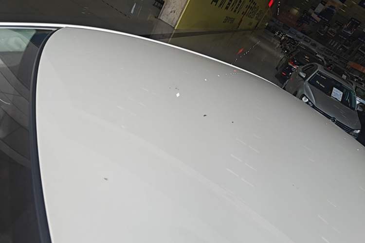 Used Venucia D60 2020 1.6L XE CVT Enjoyment Edition Roof