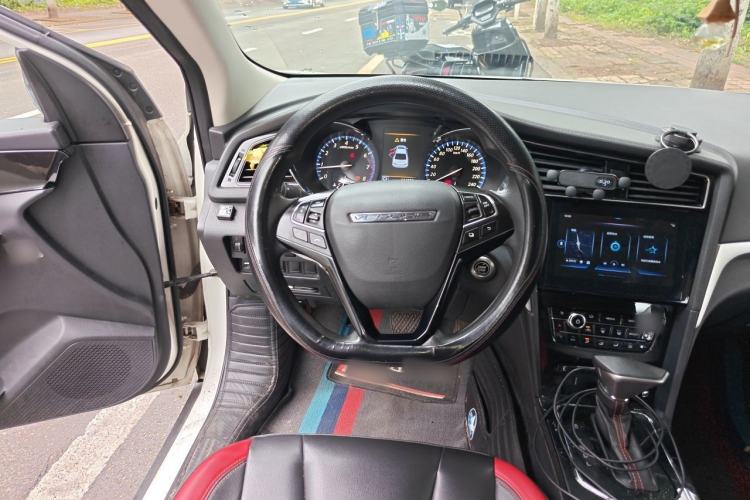 Used Venucia D60 2020 1.6L XL CVT Enjoyment Edition Steering Wheel