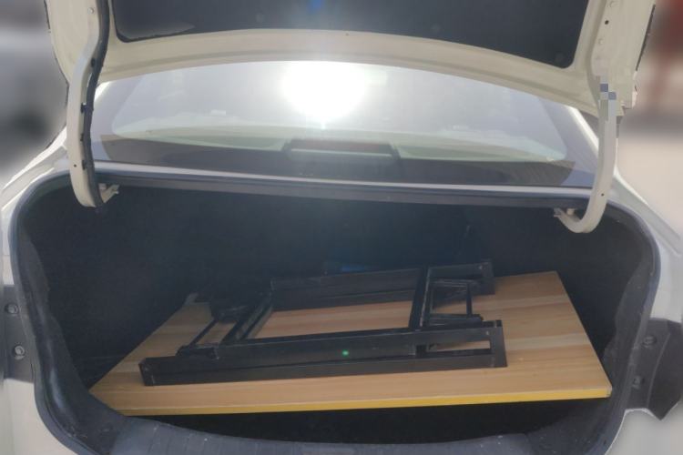 Used Venucia D60 2020 1.6L XL CVT Enjoyment Edition Trunk