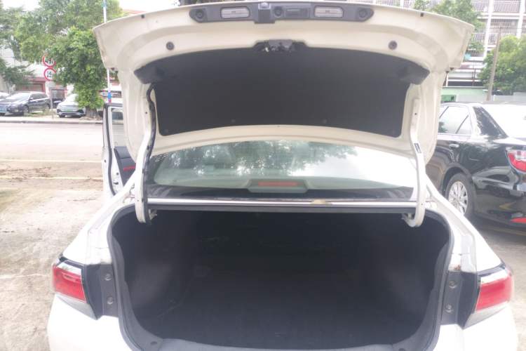 Used Venucia D60 2020 1.6L XL CVT Enjoyment Edition Trunk