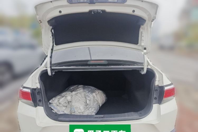 Used Venucia D60 2020 1.6L XE CVT Enjoyment Edition Trunk
